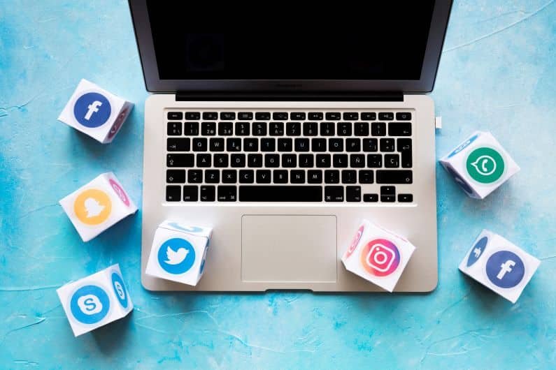 La traducción de contenidos de las redes sociales como factor de desarrollo económico