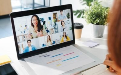 ¿Organizas un evento multilingüe en línea y buscas intérpretes?