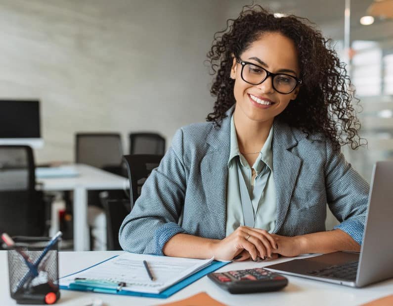 Servicios de traducción asesorías gestorías